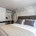 Izis Centar Pule Póla
