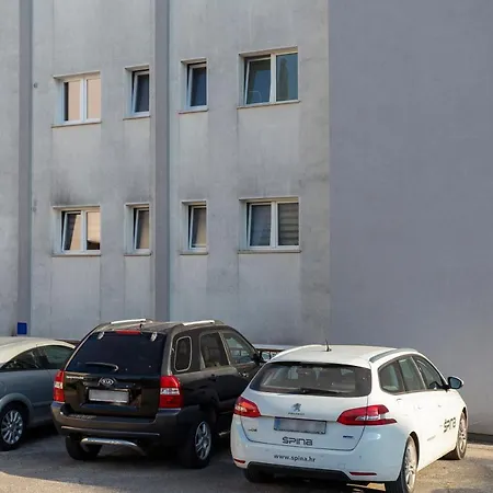 Izis Centar Pule