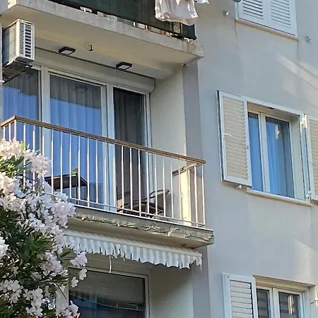 Apartman Izis Centar Pule *